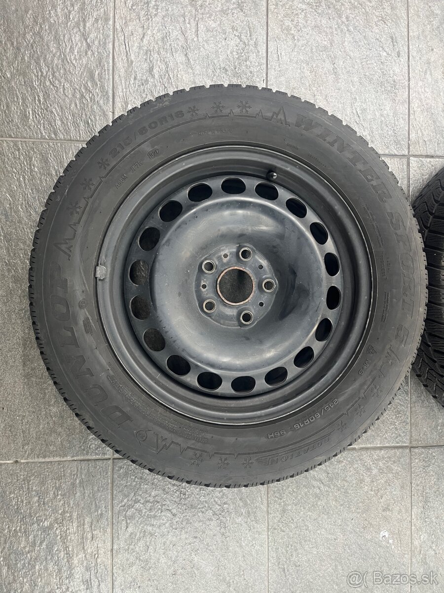 Predam 215/60 R16 zimnu sadu