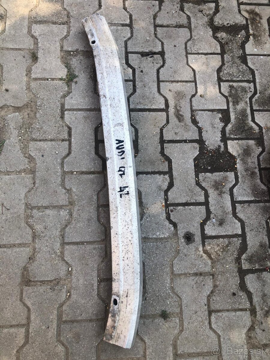Výstuha predného nárazníka - AUDI Q7