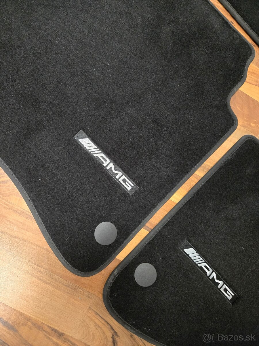 Koberčeky Mercedes AMG