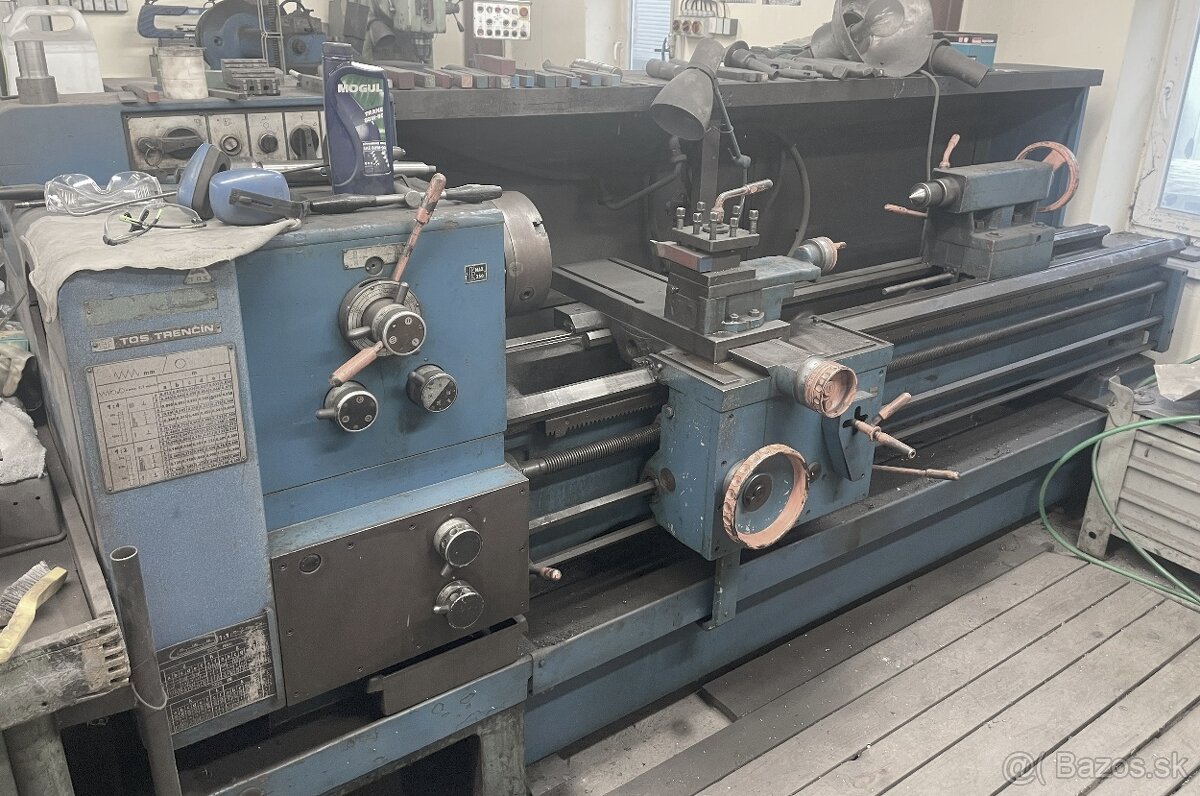 Sústruh hrotový SV 18 RA/750