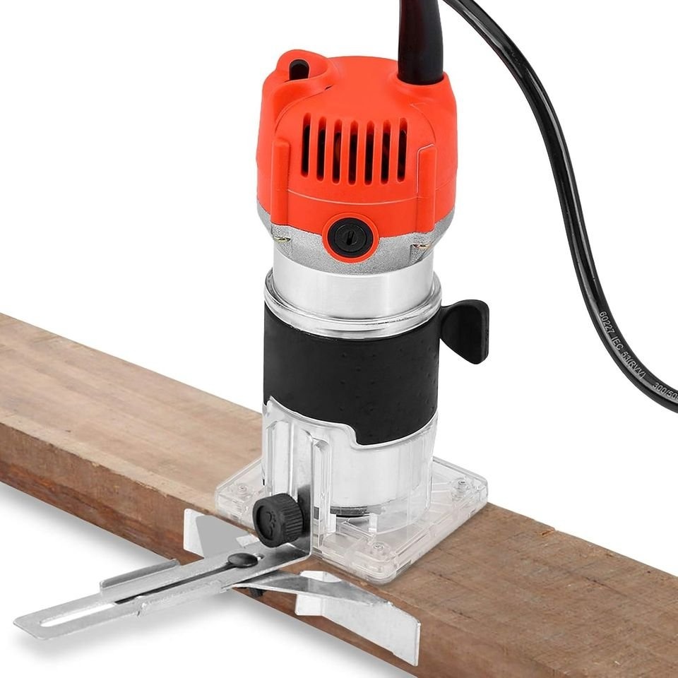 Elektrická ohraňovací frézka 580W