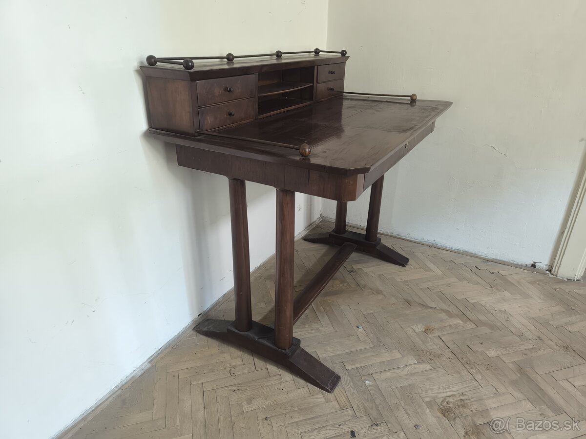Starožitny písací stol