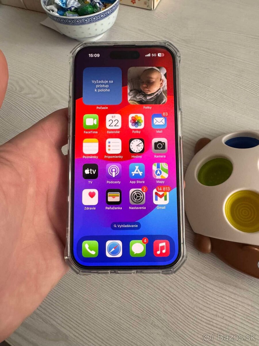 iPhone 14 pro zlatý