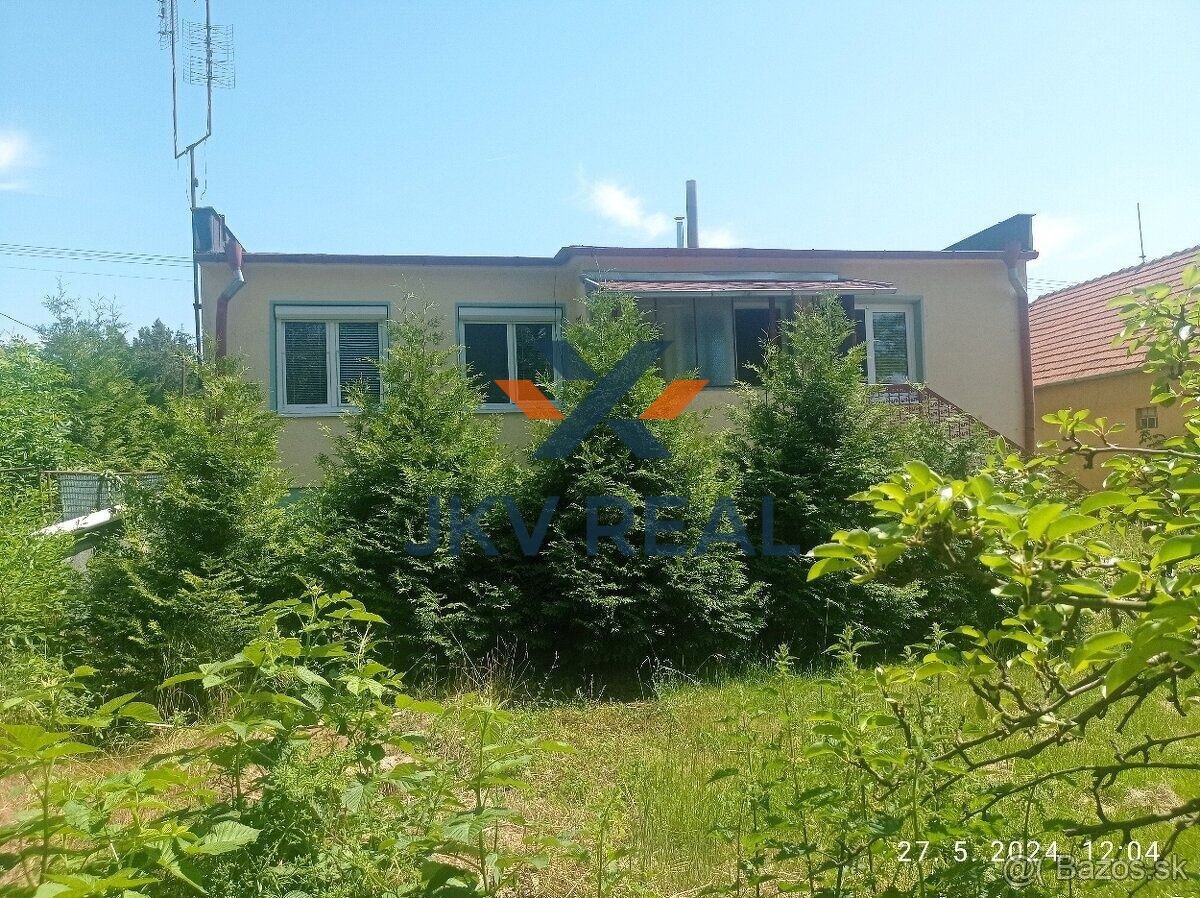 Na predaj veľký 4-izbový rodinný dom obci Lipová