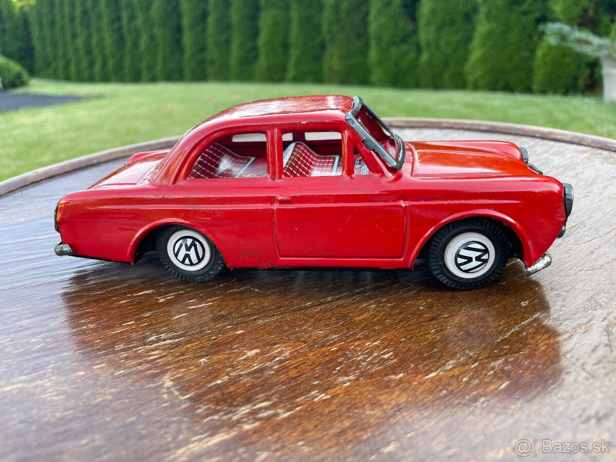 stará plechová Volkswagen 1500
