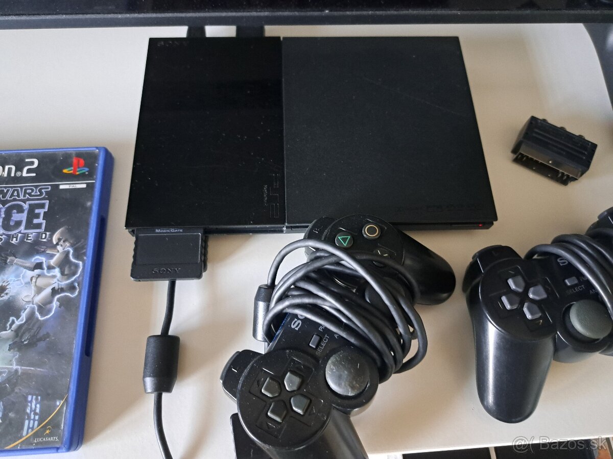 Playstation 2 Slim + 3 Dualshock + 4 hry + prípojka na TV