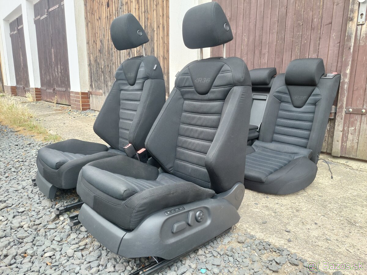 Volkswagen Passat R36 sportovní sedadla Recaro