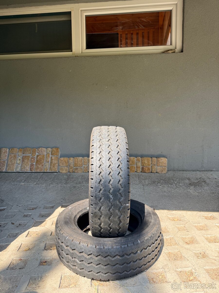 Predám málo použitè pneumatiky Vanpro 205/65/15C l/z 2x