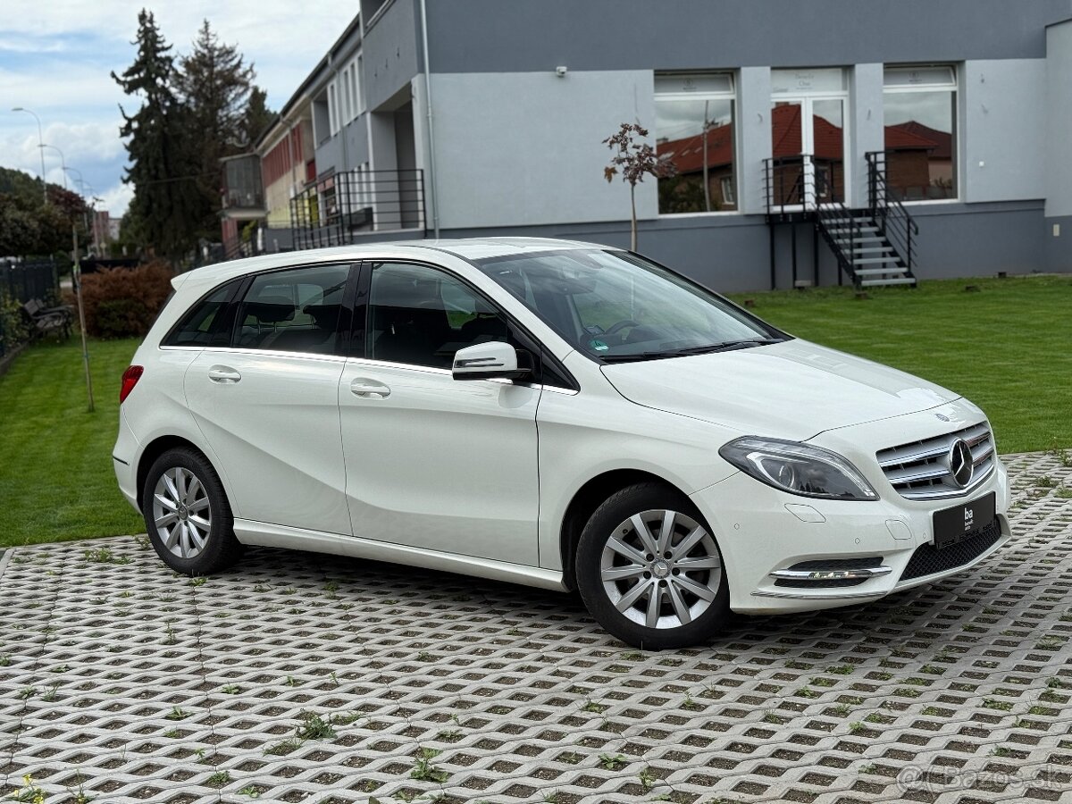 Mercedes Benz B - zachovalé vozidlo , info v popise