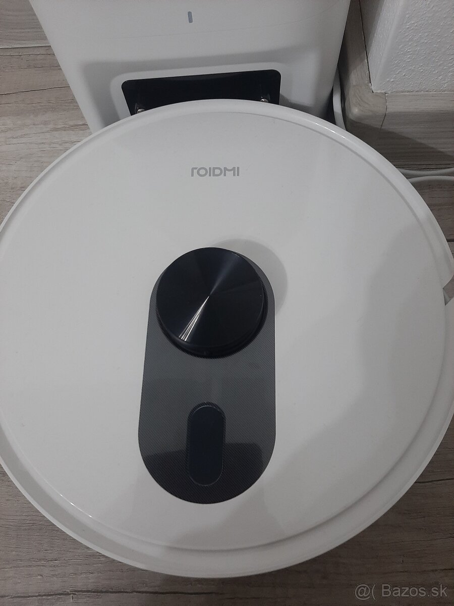Robotický vysávač s mopovanim-nový nepoužitý