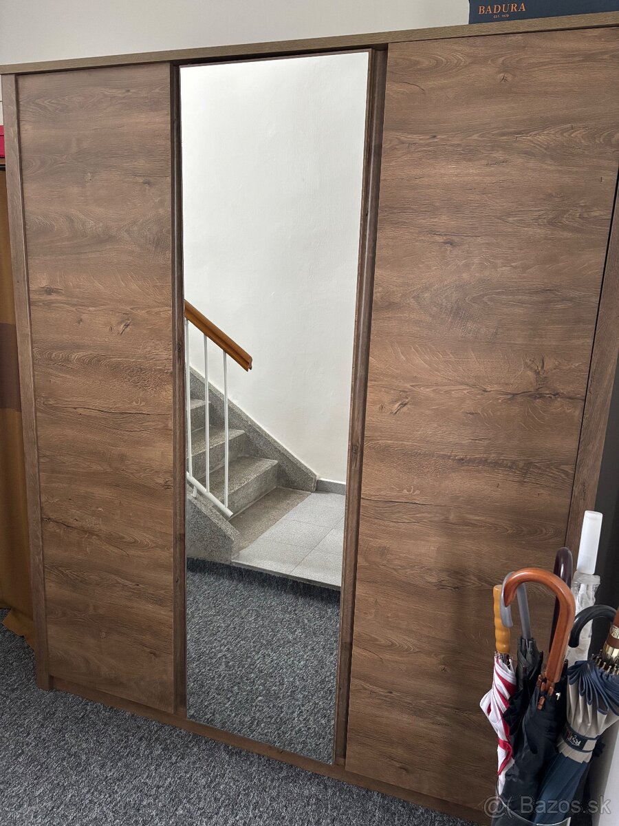 Zostava 2 skrine + komoda