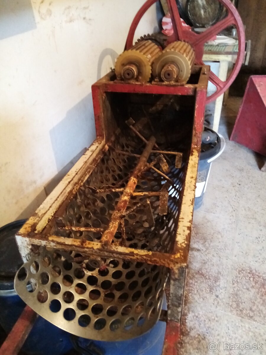 Elektrický odstopkovač na hrozno