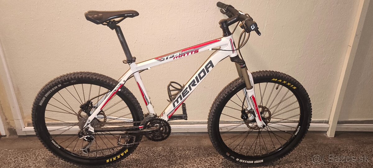 Predám crosový bicykel Kellys Scarpe,kolesá:26"