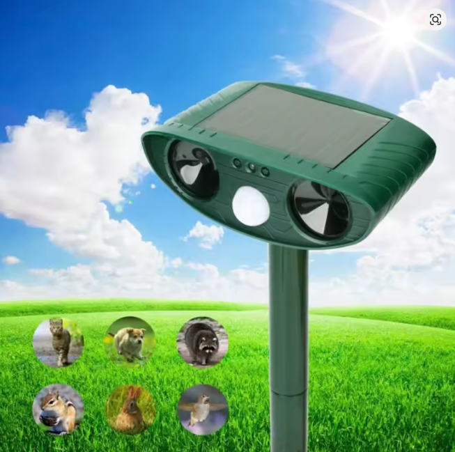 Ultrasonicky odplasovac zveri s pohybovym senzorom