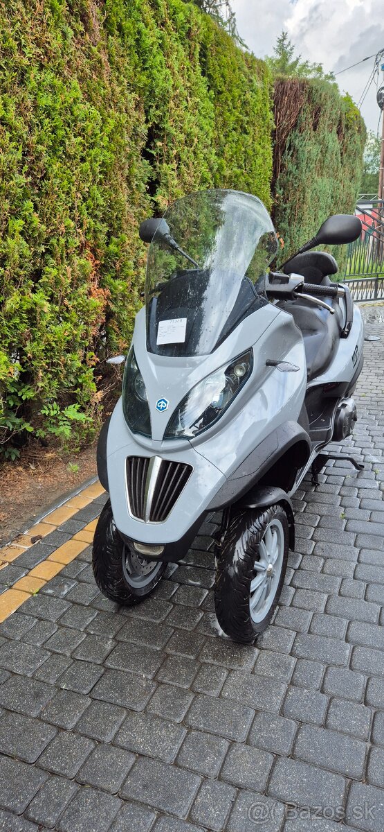 Piaggio Mp3 400