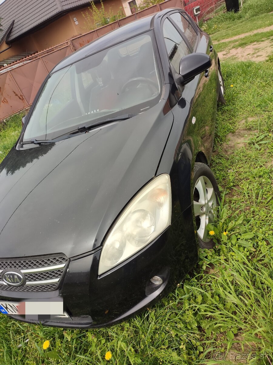 Kia Cee'd 1,6 Tdi, nepojazdné, vyradené