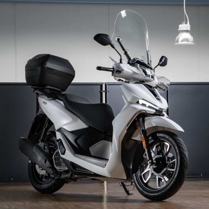 VOGE SR16 125i plus zadný kufor