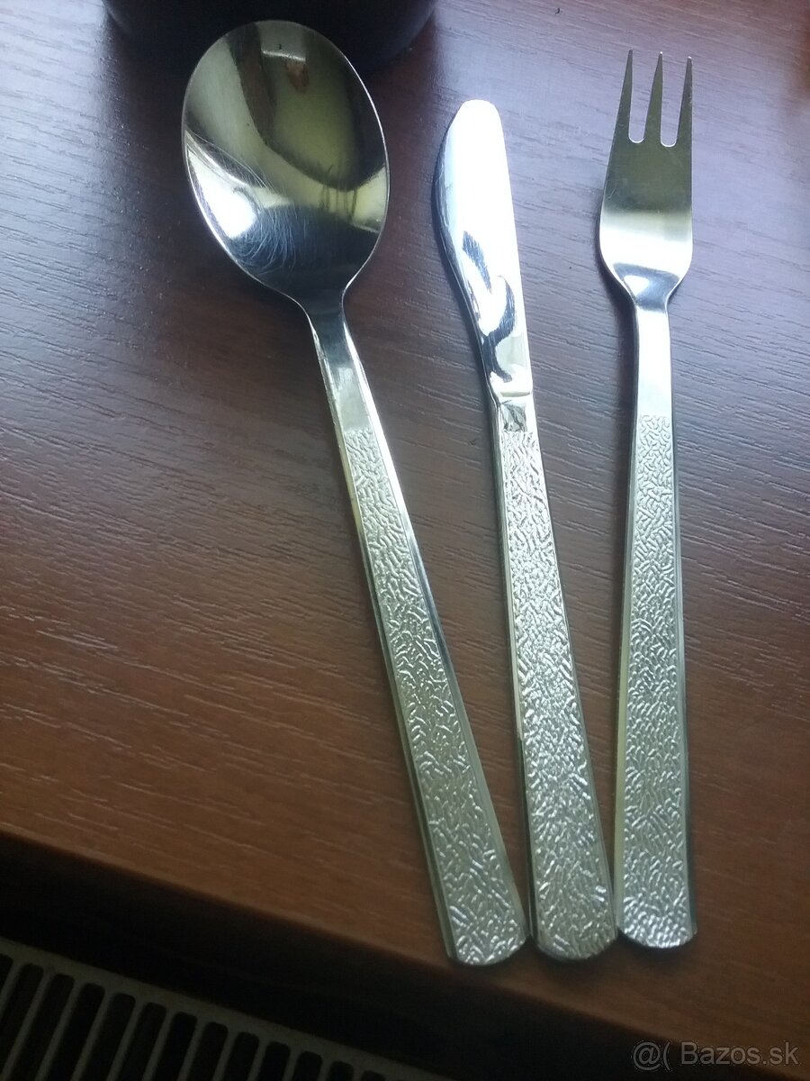 Pribor Rostex.