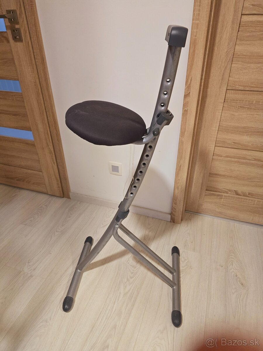 Stolicka na zehlenie