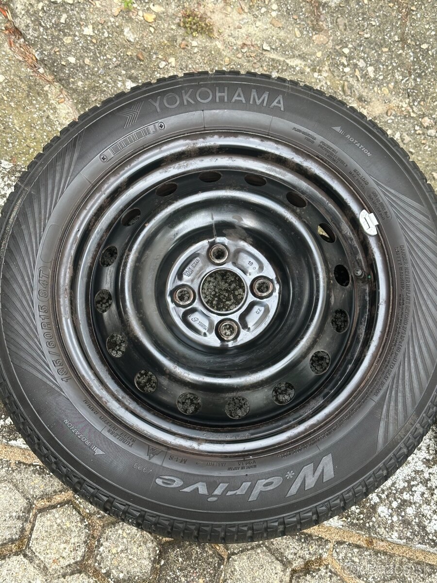 Predám 185/60 R15