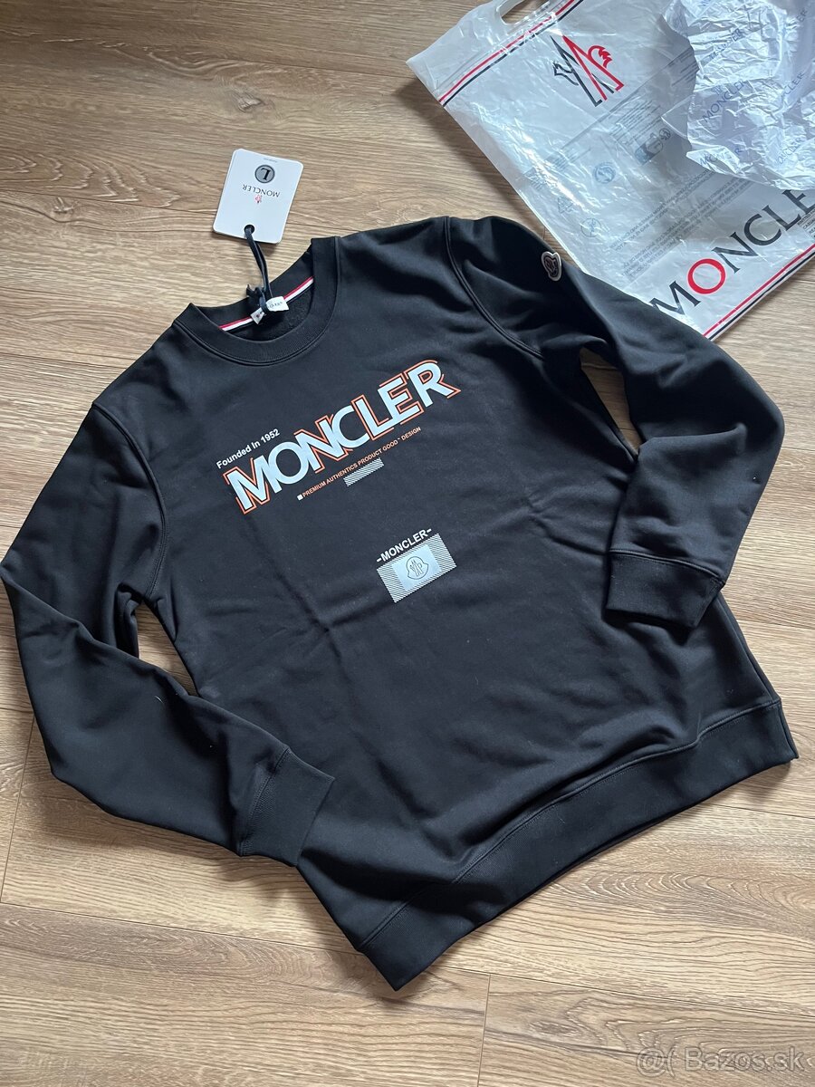 Čierna mikina Moncler L