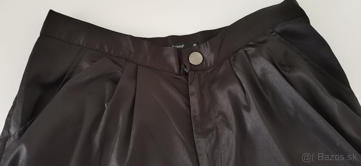 Čierne elegantné nohavice letné v. 38