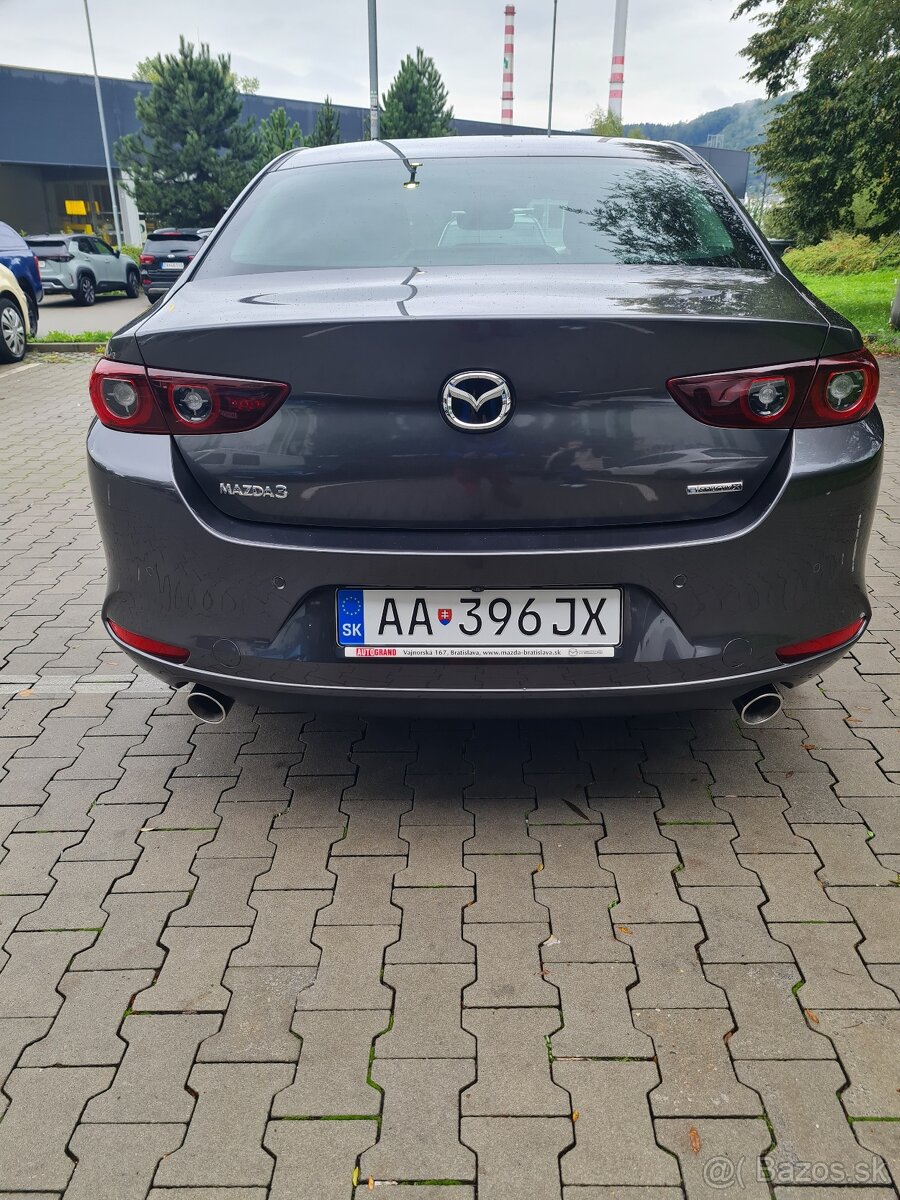 Mazda 3 Sedan