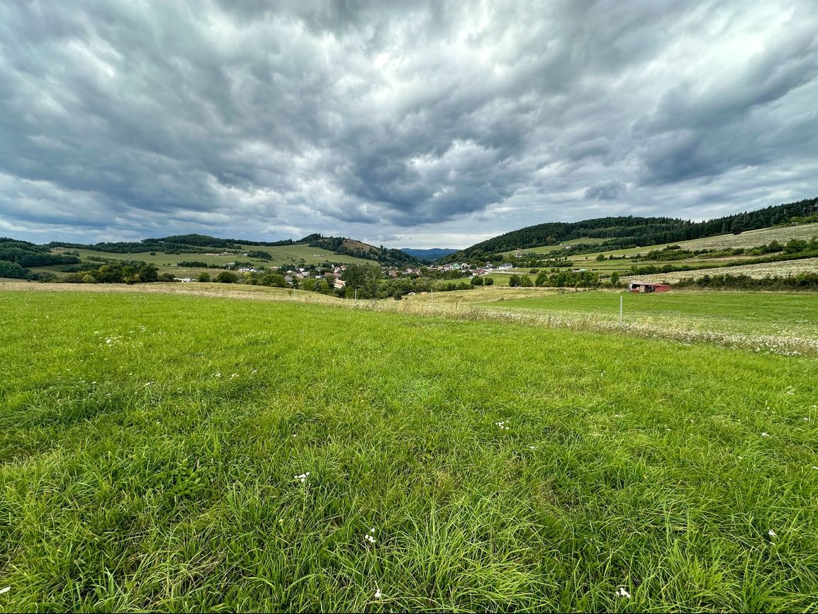 Predaj | Slnečný pozemok v Ovčiarsku