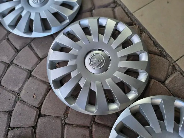 Puklice orig. Škoda R16