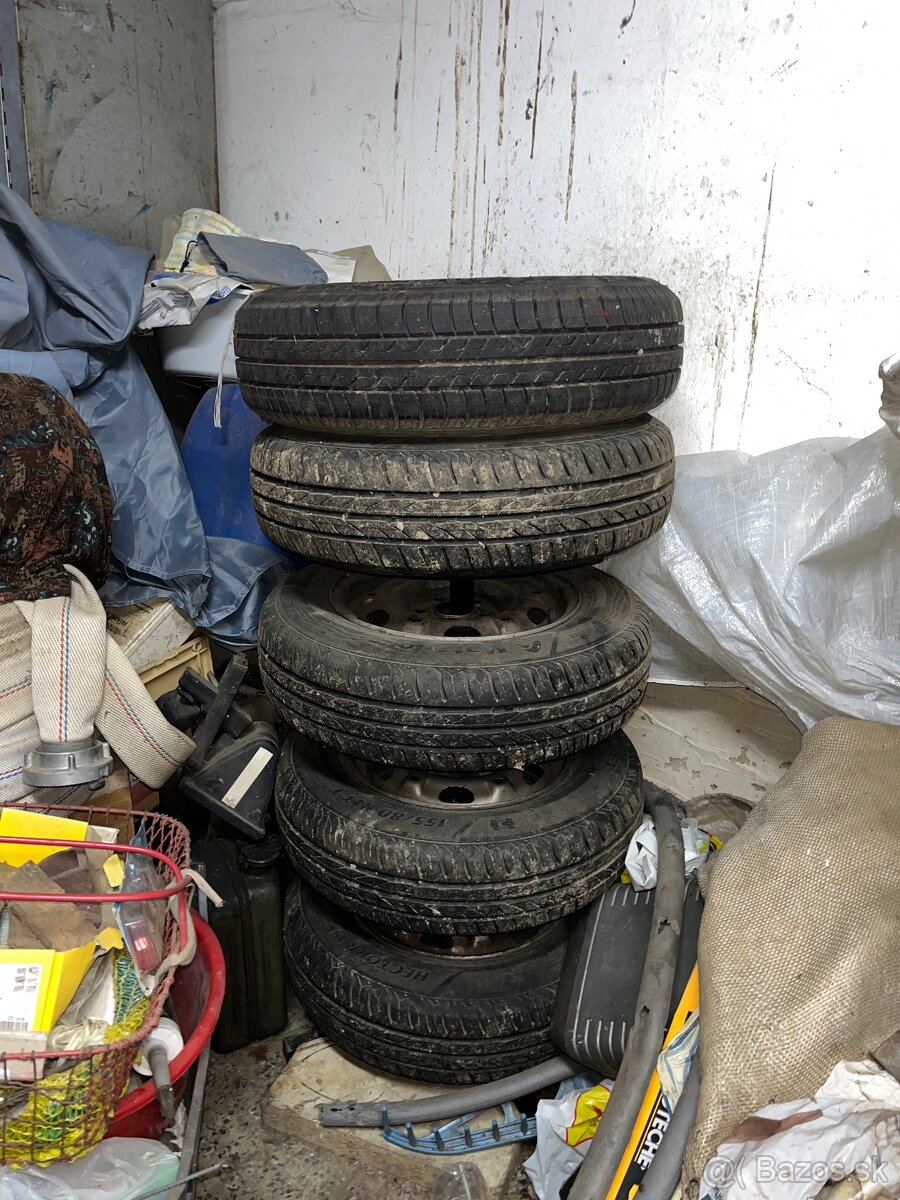 Plechové disky a pneumatiky