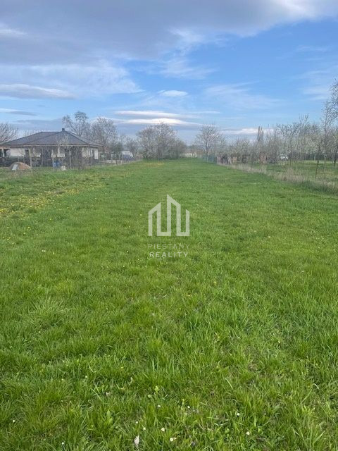 PREDAJ pozemkov na stavbu RD v Ostrove pri Piešťanoch