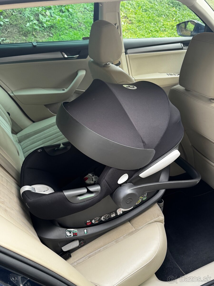 Cybex Aton B2 i-size