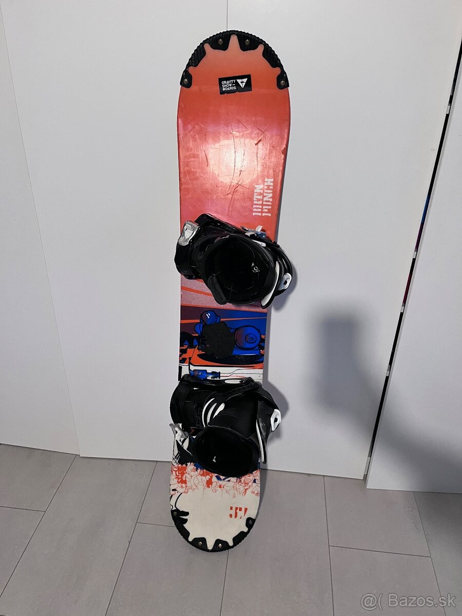 Predam snowboard Burton s viazaním aj topánkami