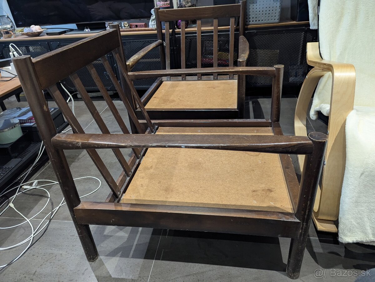 Kreslá na renováciu