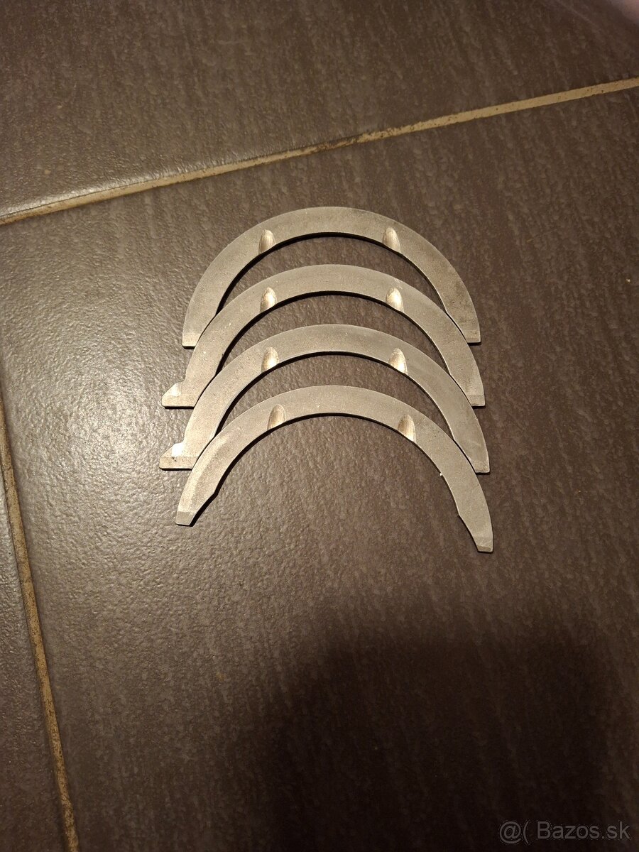 Axialne ložiska 4m40