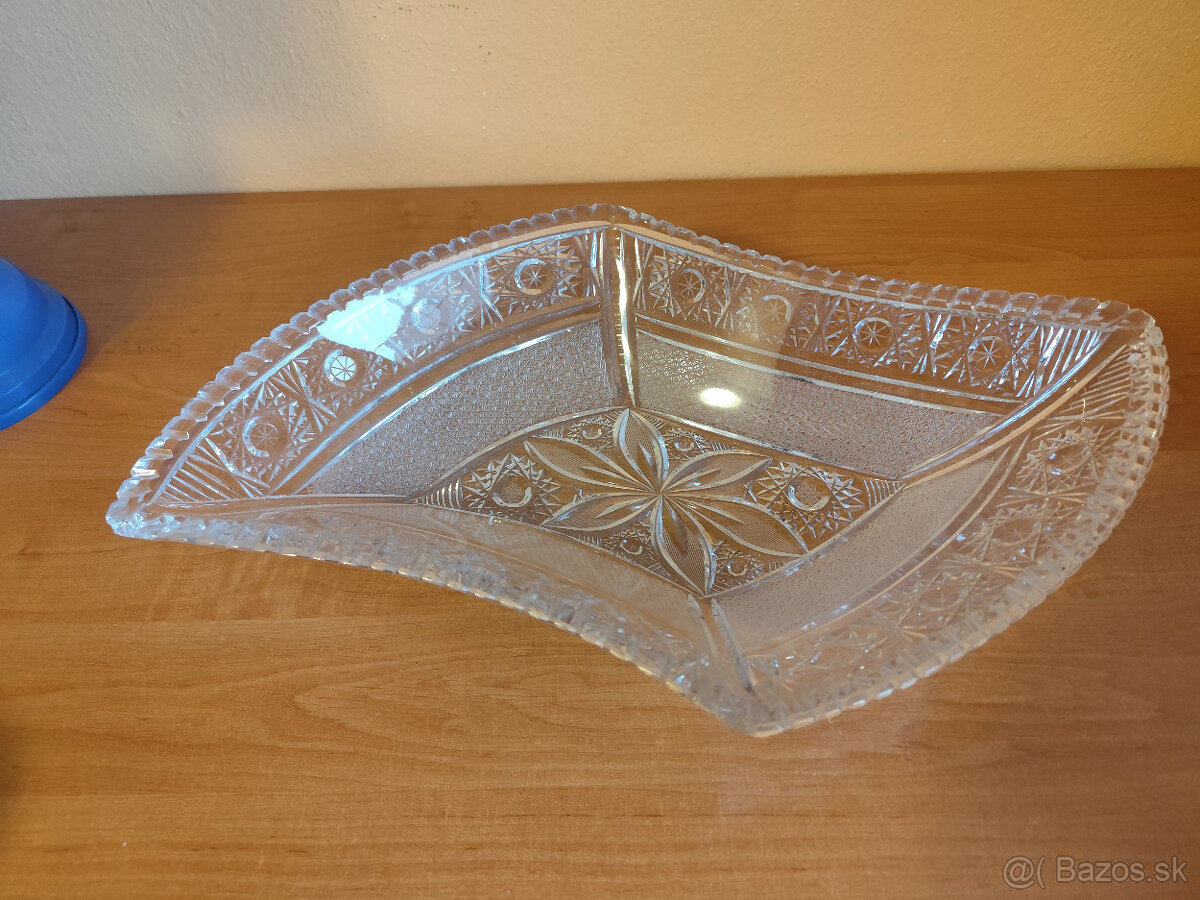 Kryštáľová misa