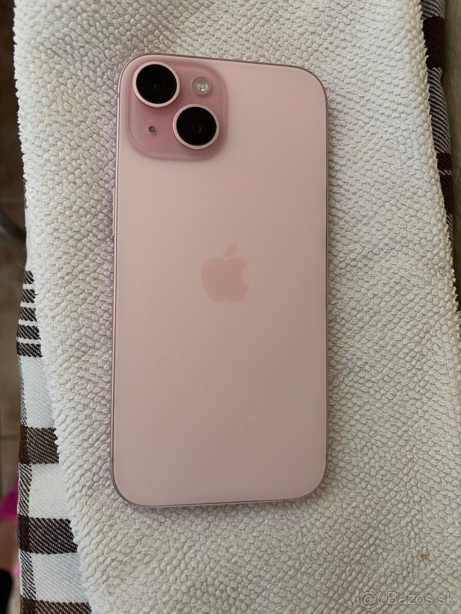 I phone 15 ružový