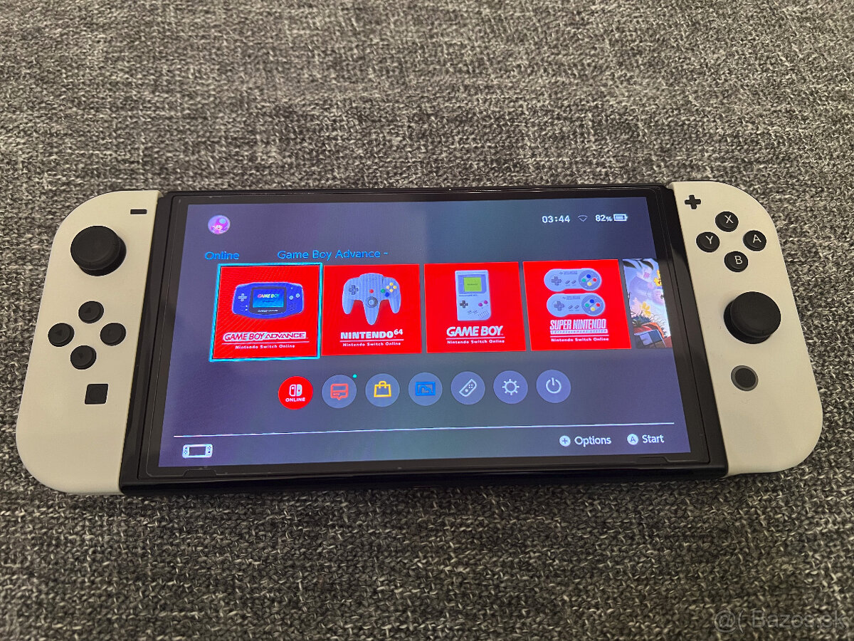 Nintendo Switch (OLED Model)