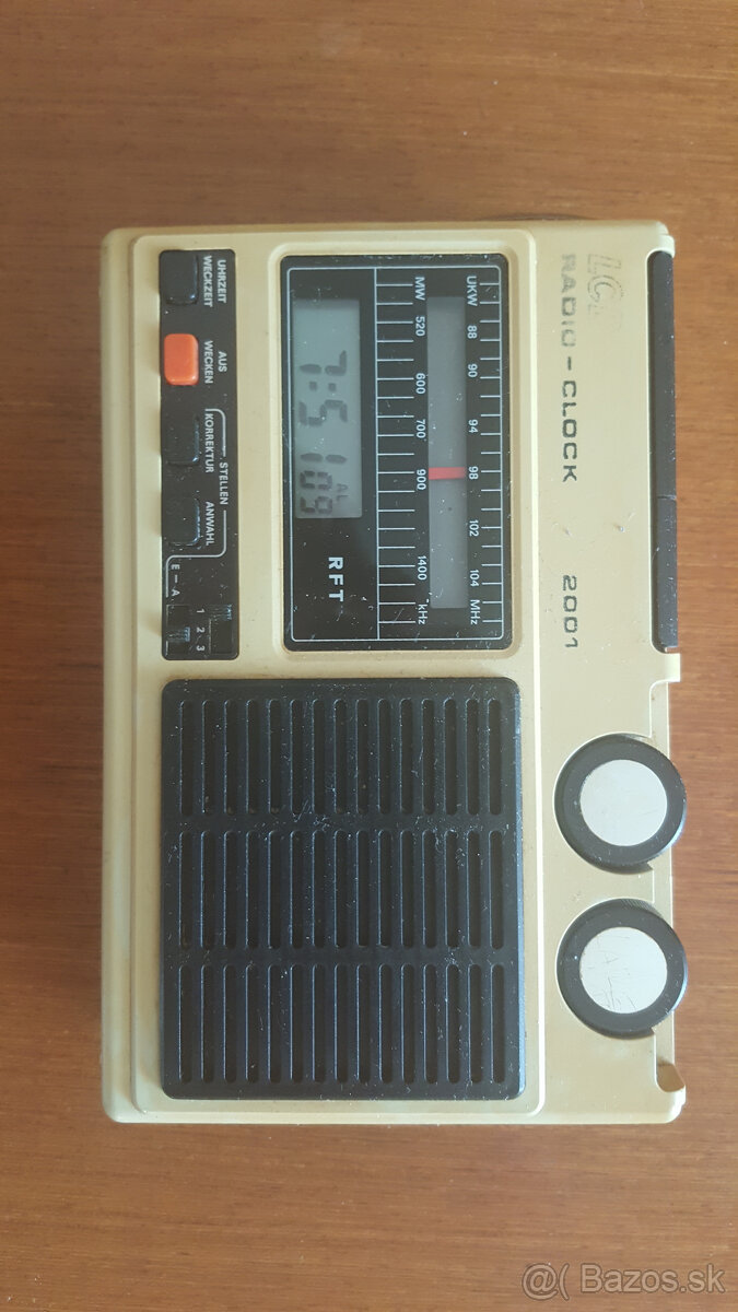 Retro radio RFT clock