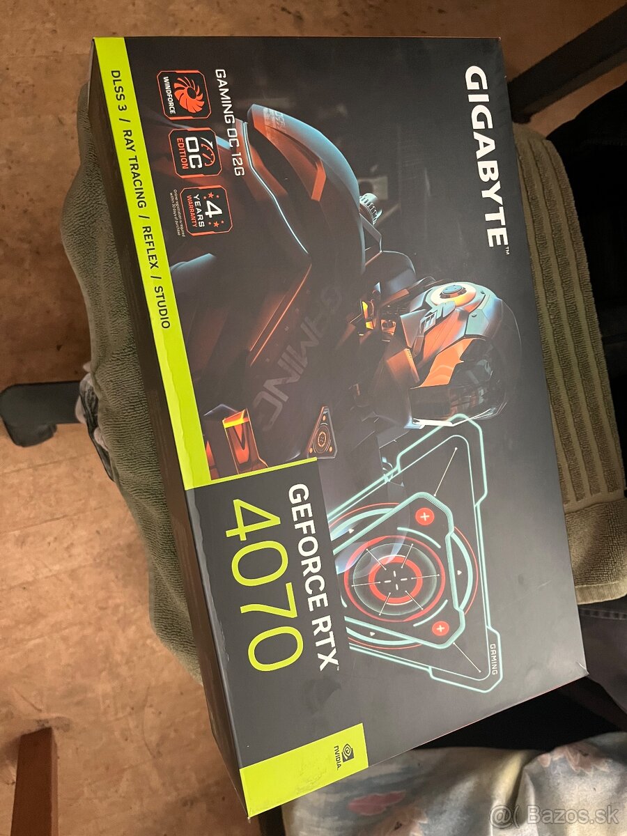RTX 4070 GIGABITE gaming OC12gb
