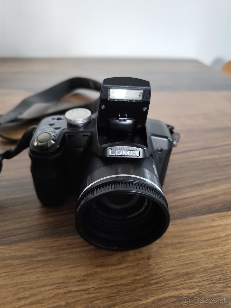 Predám fotoaparát Panasonic Lumix