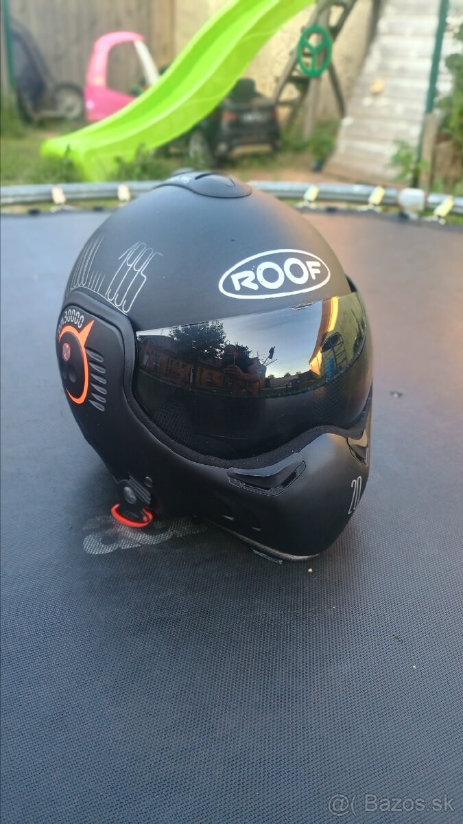 Roof boxer S
