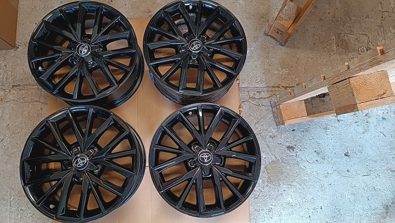 R17 5x114,3 mm toyota corolla a iné