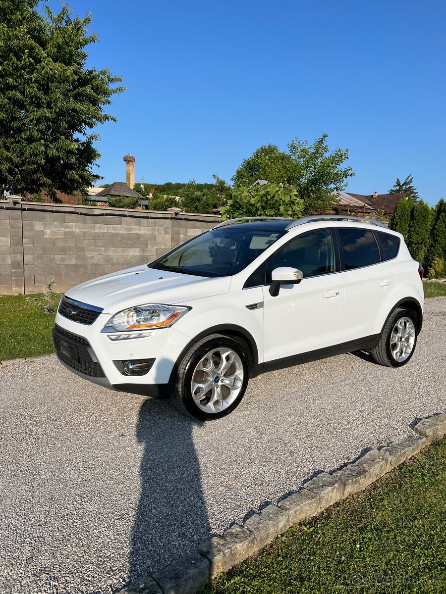 Ford Kuga 4x4 2,0TDCI Titanium,Ťažné zariadenie.