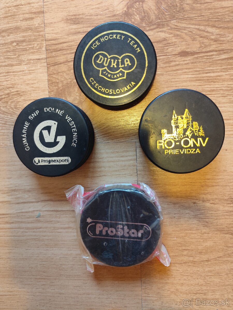 Hokejové retro puky
