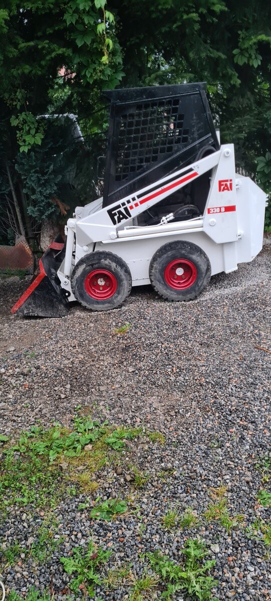Šmykom riadeny nakladač