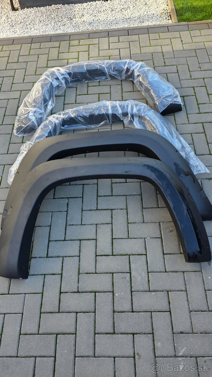 Rozsirovacie lemy blatnikov Amarok