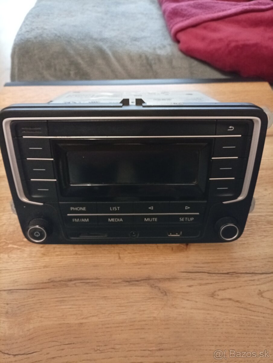 Predám original radio VW Harman MIB GLOBAL ENTRY