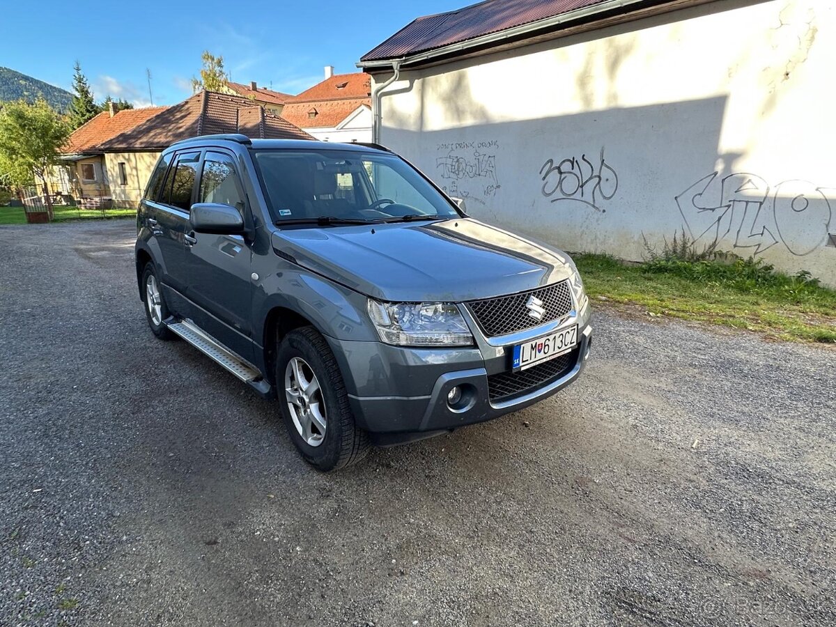 Suzuki grand vitara 2007 2.0 benzín
