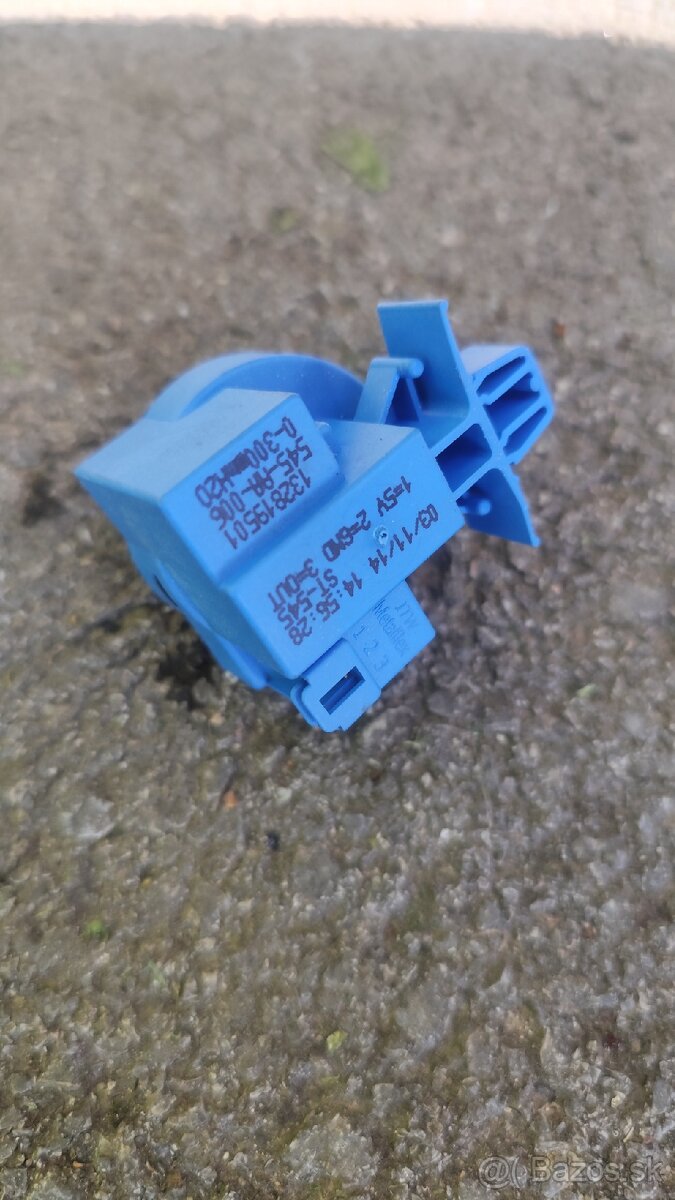 Predám náhradné diely na práčky Zanussi, AEG, Electrolux